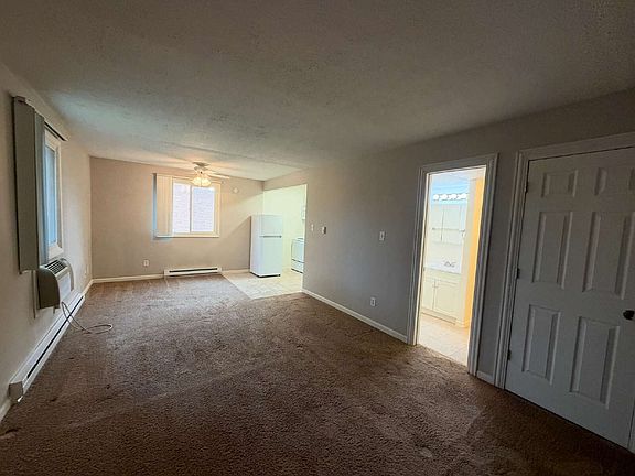 5th image of 2402 Marquette Rd APT 16
