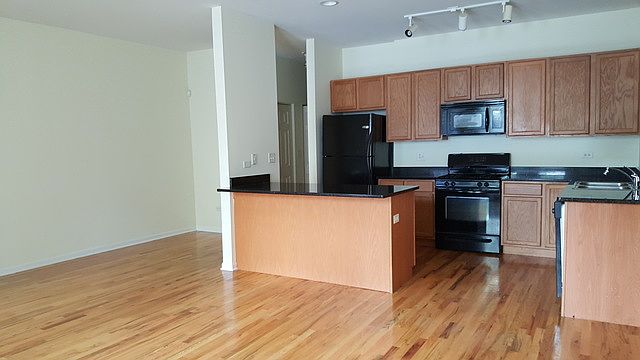 1st image of 2524 W Flournoy St #1