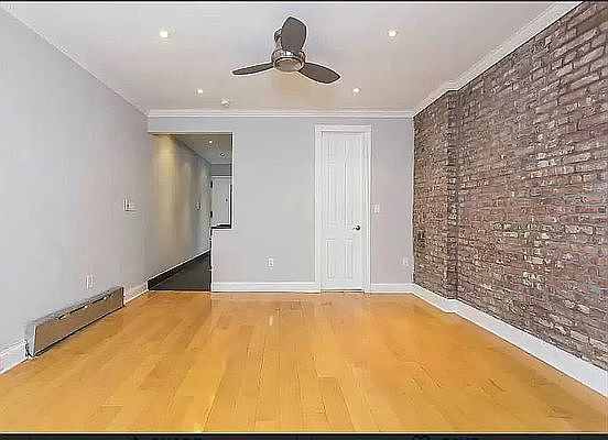 1st image of 110 Bedford St APT 1D