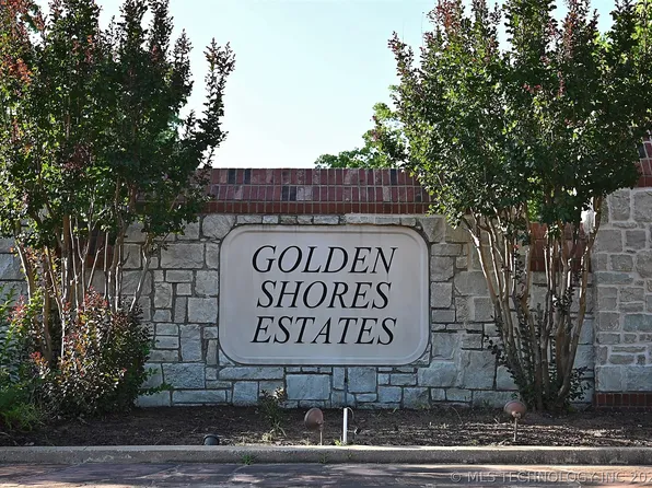 27450 W 8th St S, Sand Springs, OK 74063