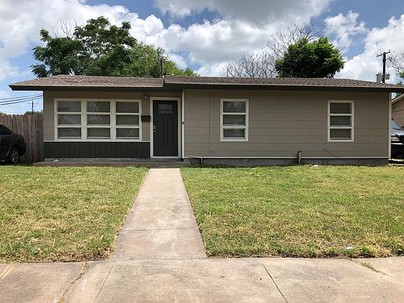 2nd image of 4002 Robinhood Dr