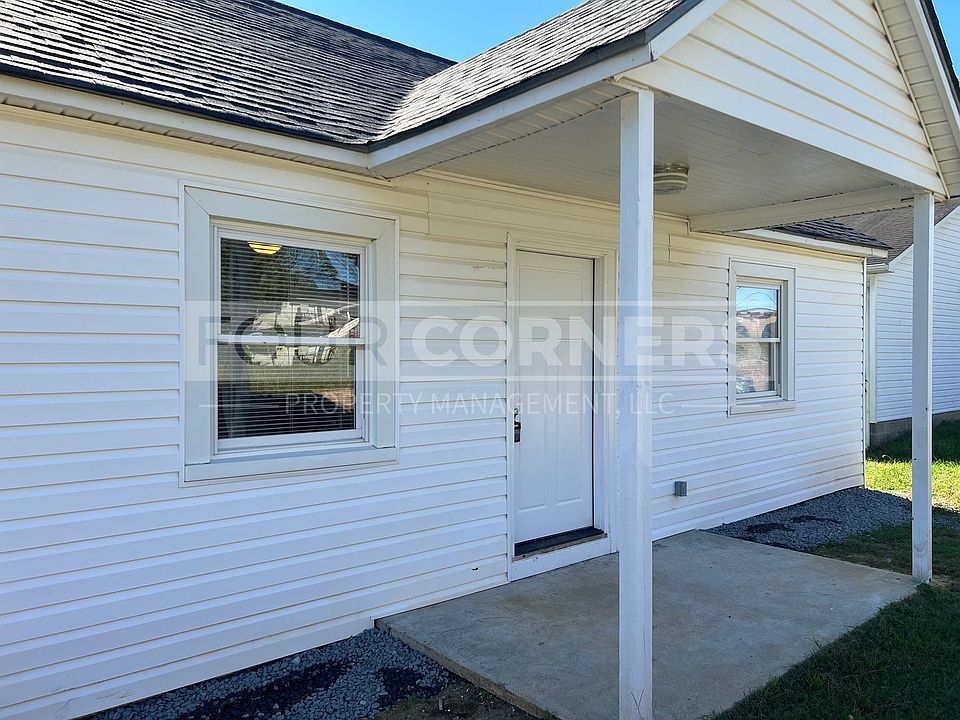 1st image of 1901 Merritt Dr