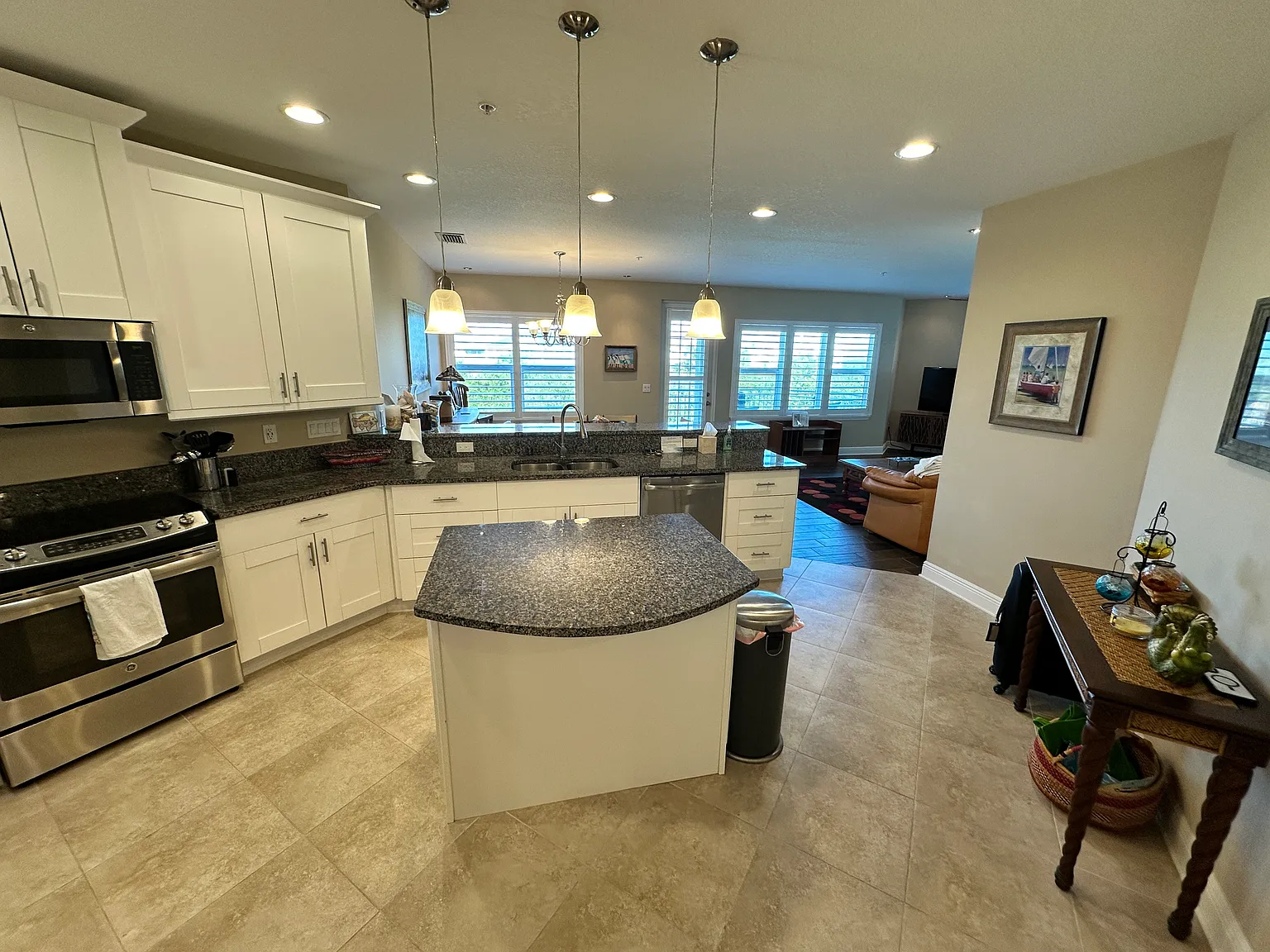 2 bed, 1657 sqft, $2,500 — Photo 3