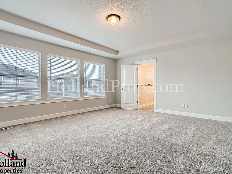 5981 SE Skylight St — Photo 14