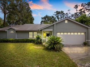 221 3rd St, Geneva, FL 32732