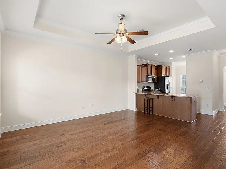 4805 Stellata Ln — Photo 9