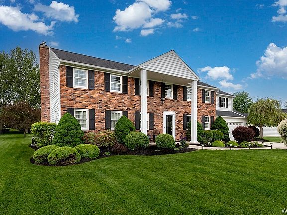 2nd image of 8085 Roseville Ln