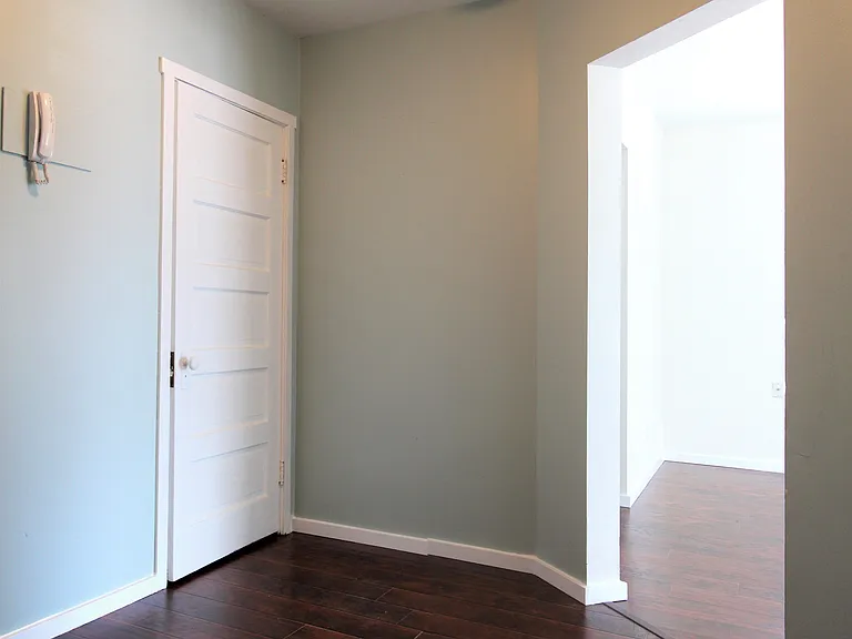 505 13th Ave #10 — Photo 13