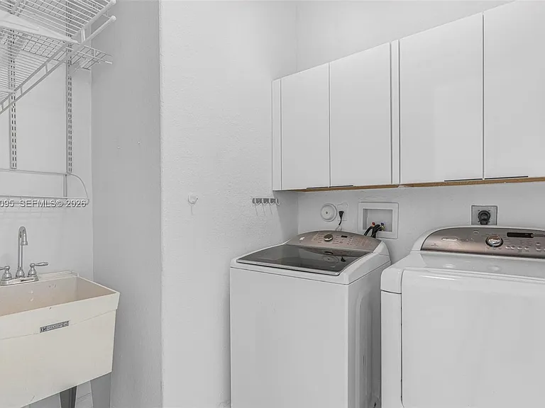 7551 SW 187th St — Photo 30