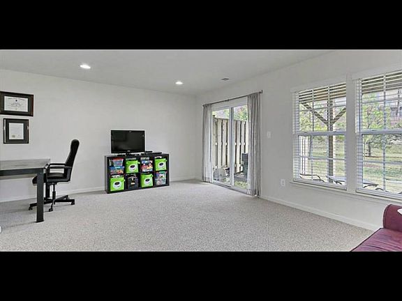 5th image of 9129 Balaton Lake Ln