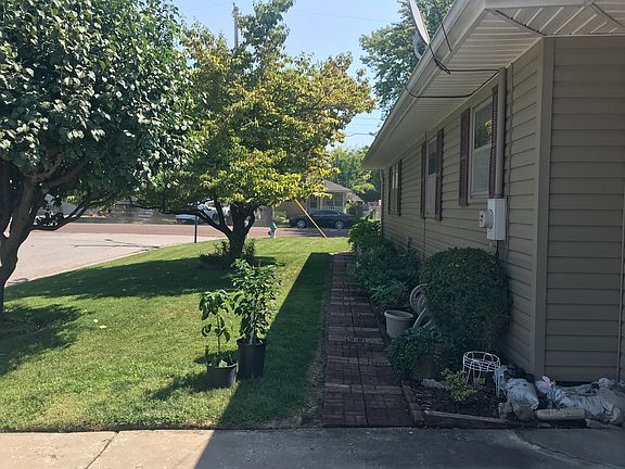 5th image of 1343 S Benton Ave