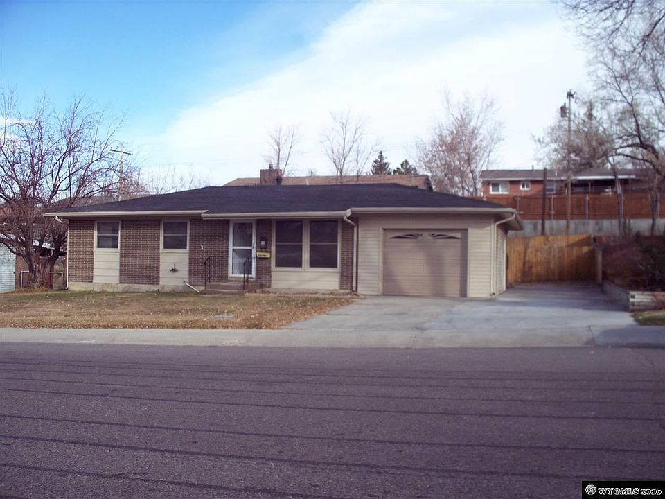 1st image of 409 Fremont Ave