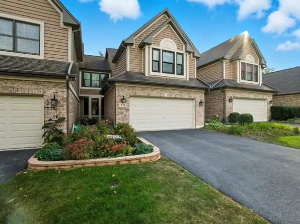 511 Rosebud Dr S, Lombard, IL 60148