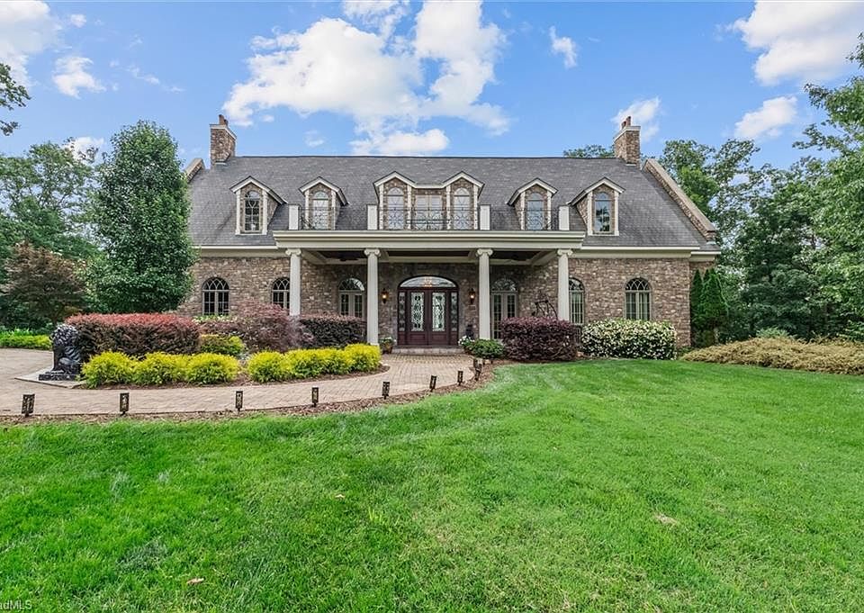 1st image of 530 Sierra Trace Rd