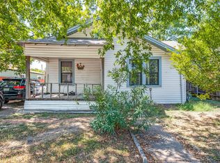 419 S Garrett Ave, Dallas, TX