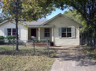 609 NE 33rd St, Grand Prairie, TX 75050