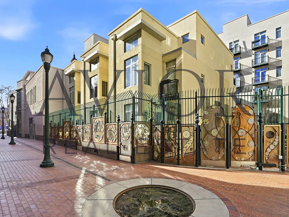25 S 3rd St #118
