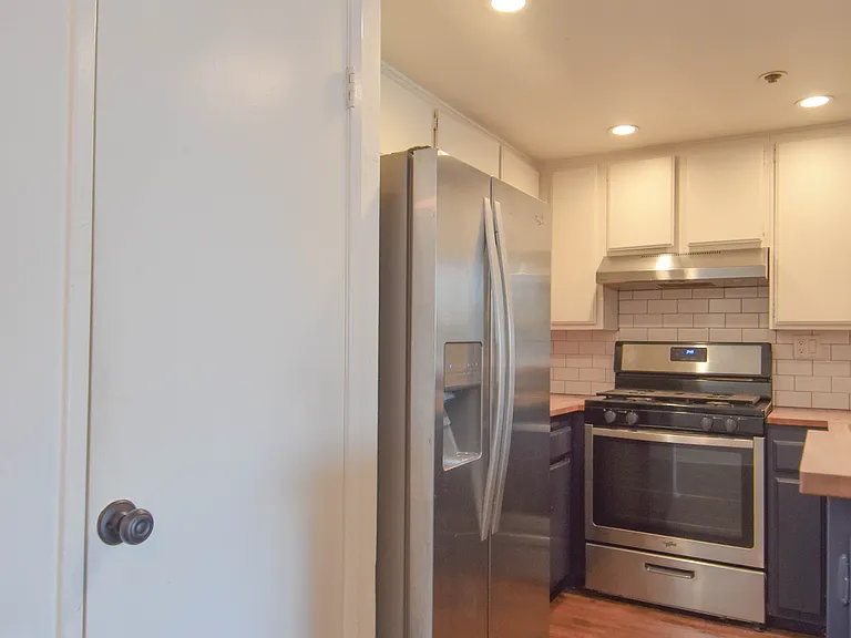 5143 Bakman Ave #206 — Photo 17