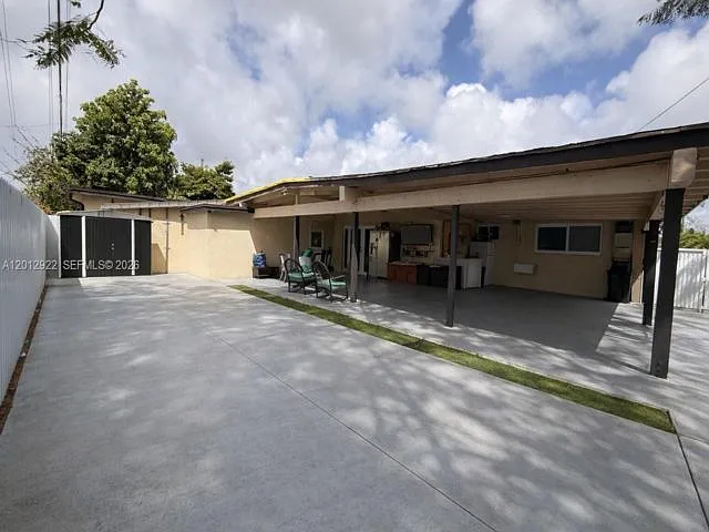 11950 SW 187th Ter — Photo 11