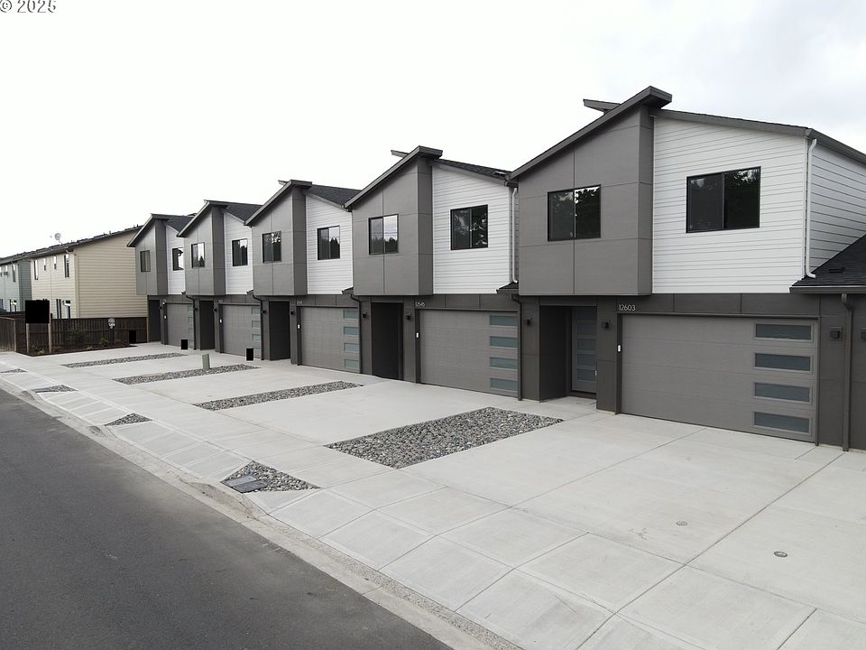 1st image of 12541 NE 114th St