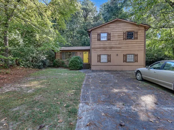 1466 Hewatt Rd, Lilburn, GA 30047