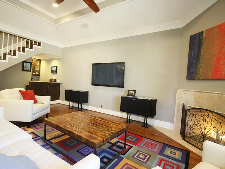 Fireplace is gas