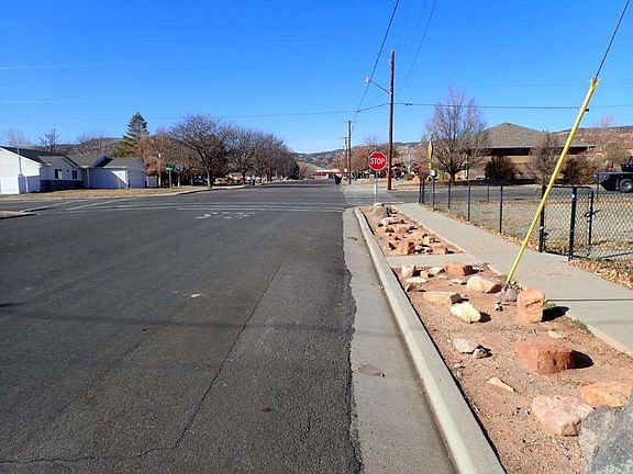 4th image of 390 W 400 S