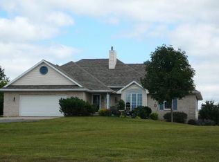6627 Ridge Royale Dr, Greenleaf, WI 54126