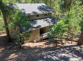 24226 Oxbow Ln N, Sonora, CA 95370