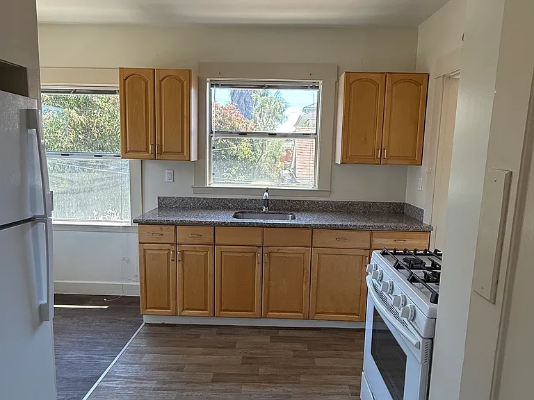 707 Aileen St #701 — Photo 6