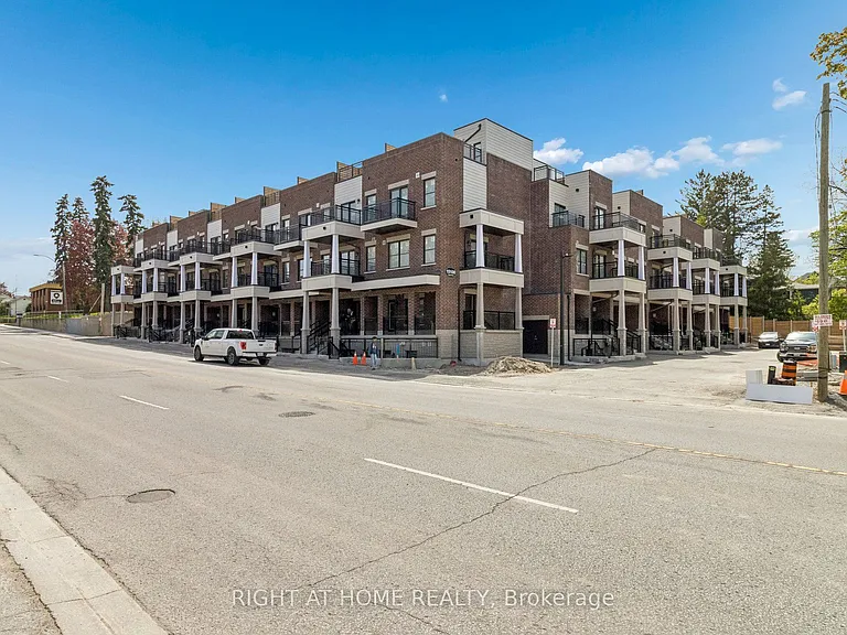 15100 Yonge St #206 — Photo 2