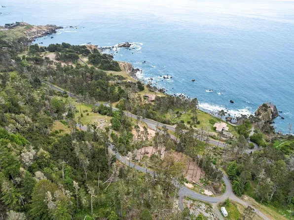 22113 Hwy 1, Jenner, CA 95450