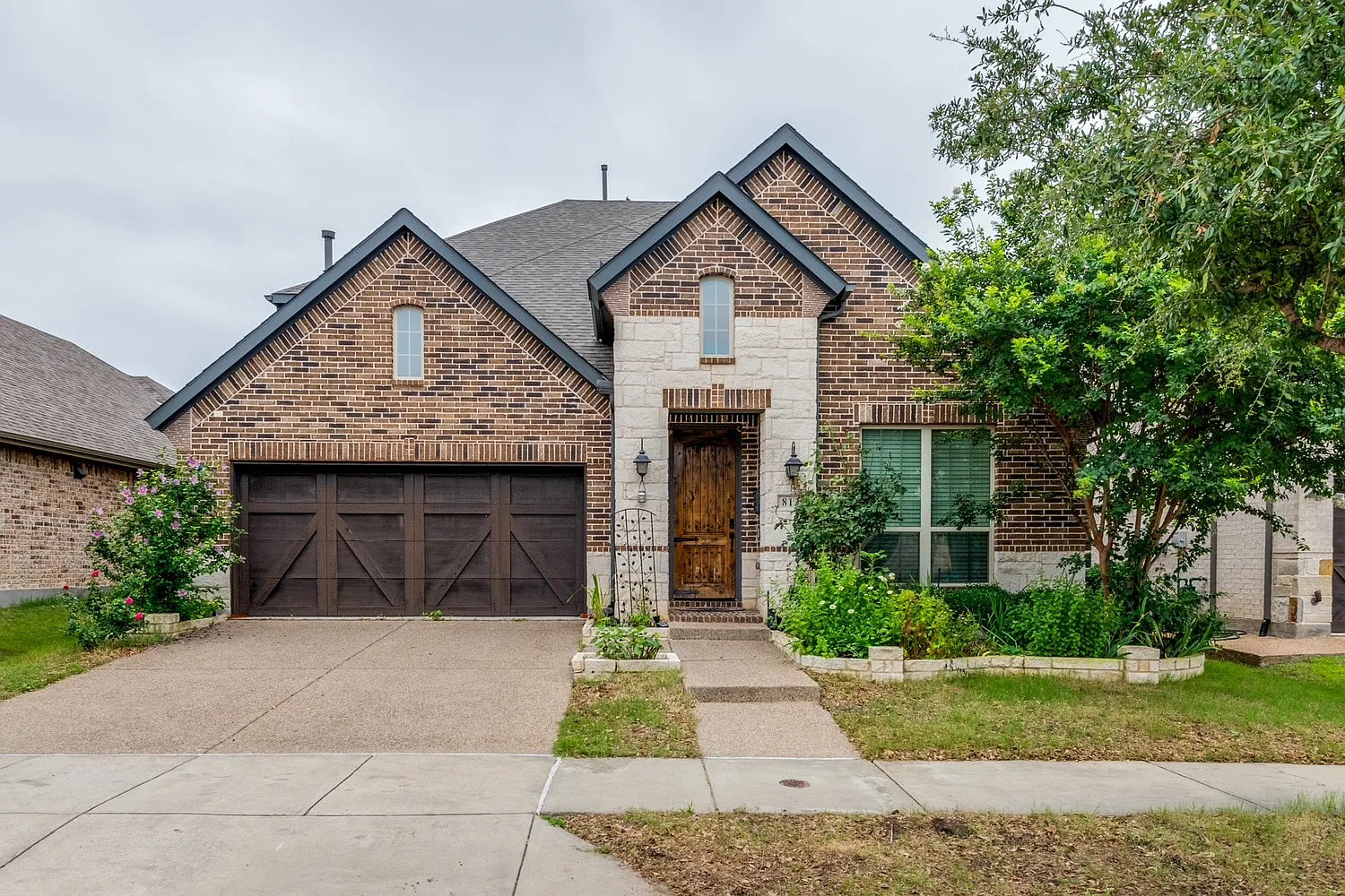 813 Warwick Blvd — Photo 1