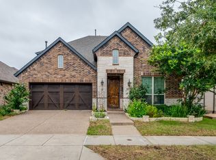813 Warwick Blvd, Lewisville, TX 75056