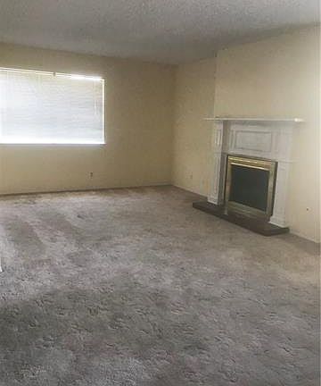 5th image of 1401 Forest Edge Dr APT 26