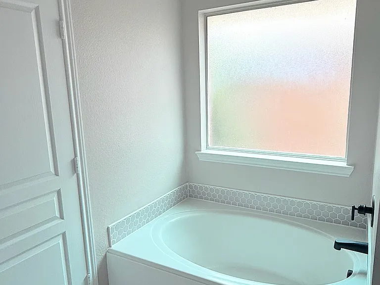 2345 Aurora Dr — Photo 14