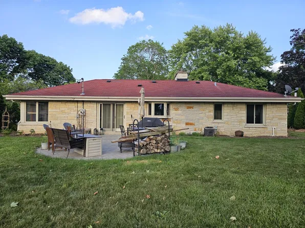 2127 Crestview COURT, Wauwatosa, WI 53226