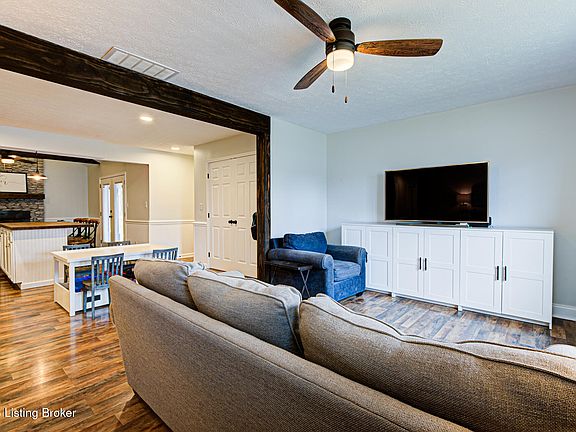 4th image of 6513 Dunnlea Dr