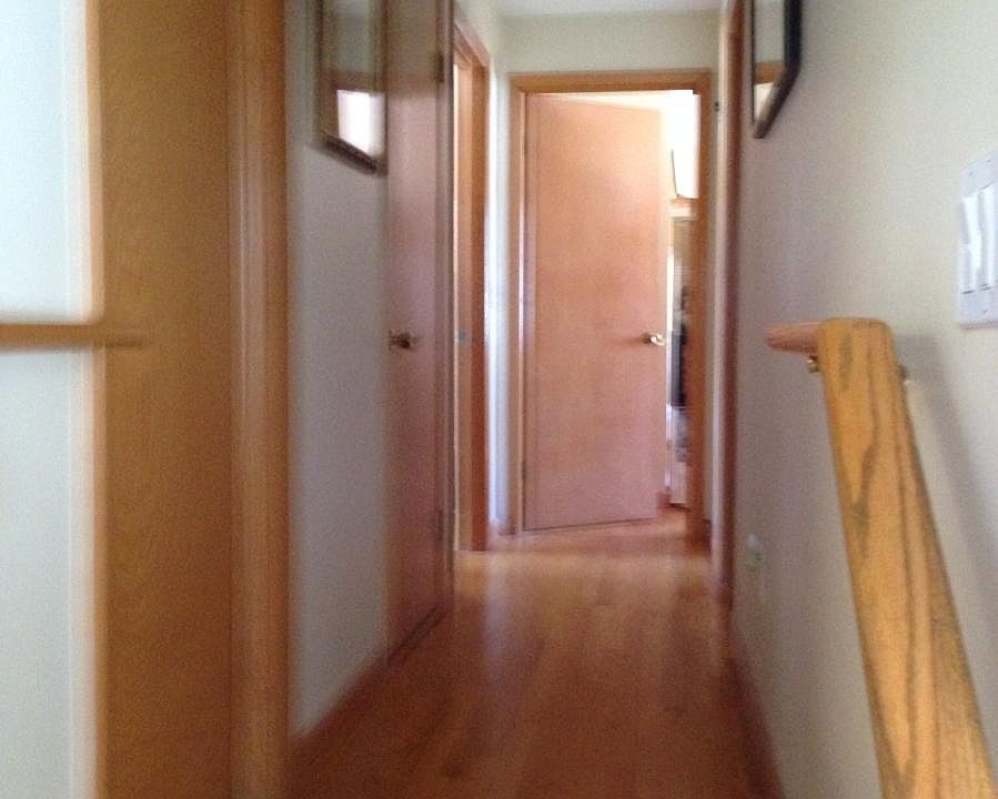 hall to bedrooms