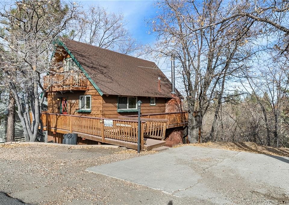 1st image of 672 Villa Grove Ave