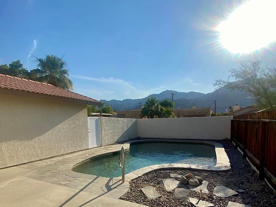 1st image of 53600 Avenida Velasco