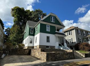 8 Eureka St, Worcester, MA 01603