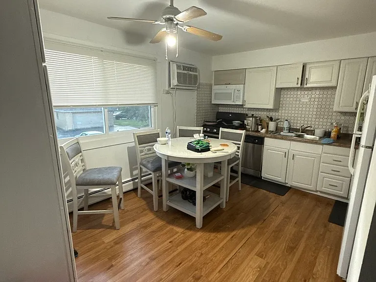 10310 Mansfield Ave #2S — Photo 7