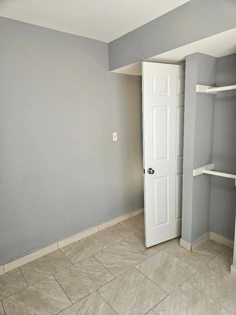 2 bed, 881 sqft, $2,100 — Photo 4