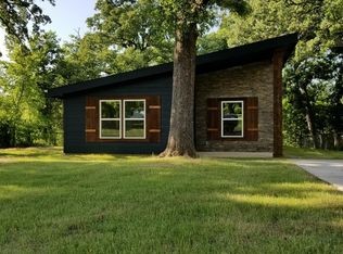 49 W Parnell St, Denison, TX 75020