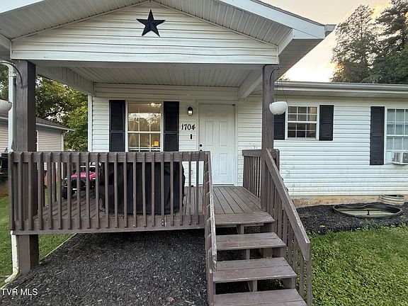 4th image of 1704 Orlando Dr