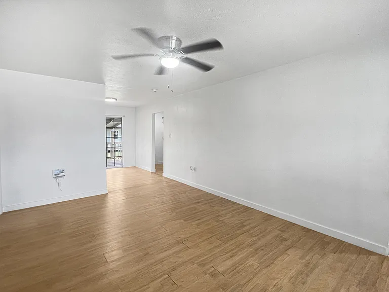4533 SW Beta Ave — Photo 1