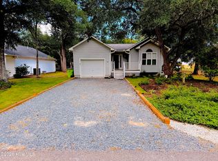 124 NW 8th St, Oak Island, NC 28465