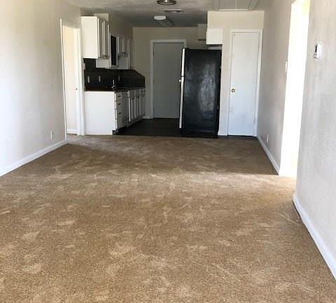 2nd image of 1217 Baywood Ln