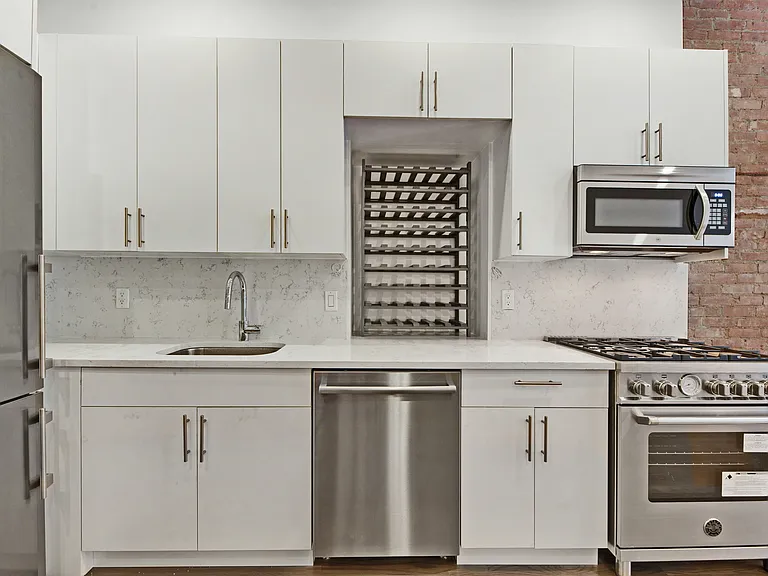121 Madison Ave #9E — Photo 3